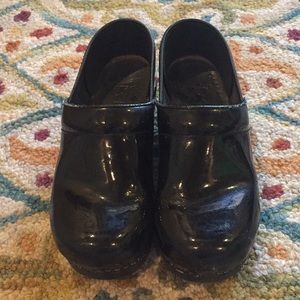 Dansko Clogs GUC Size 38